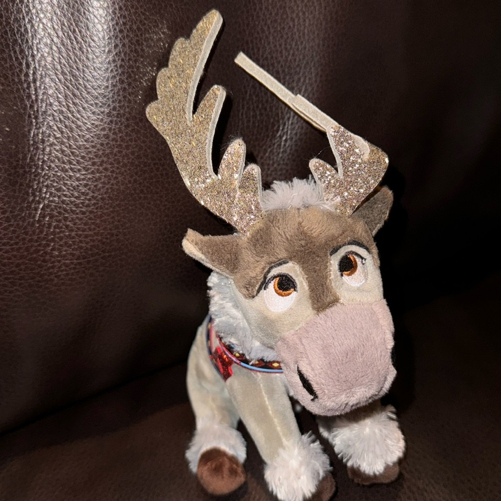 Sven TY sparkle stuffy frozen